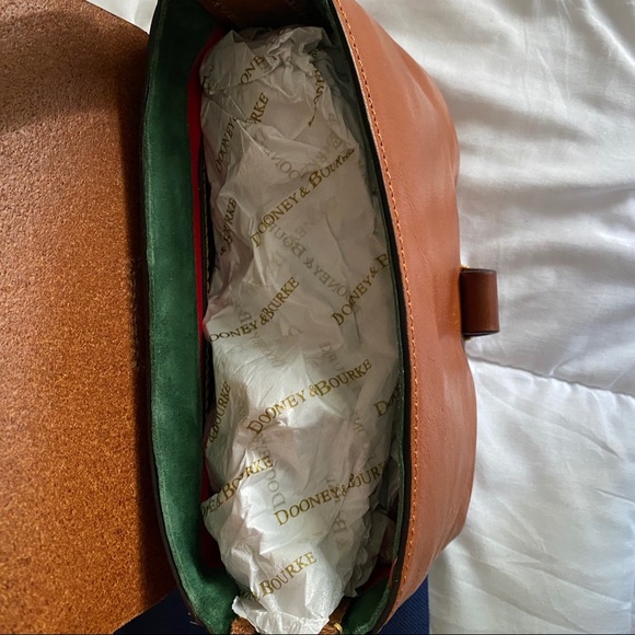 Dooney and Bourke brown leather Crossbody Bag - Picture 3 of 4